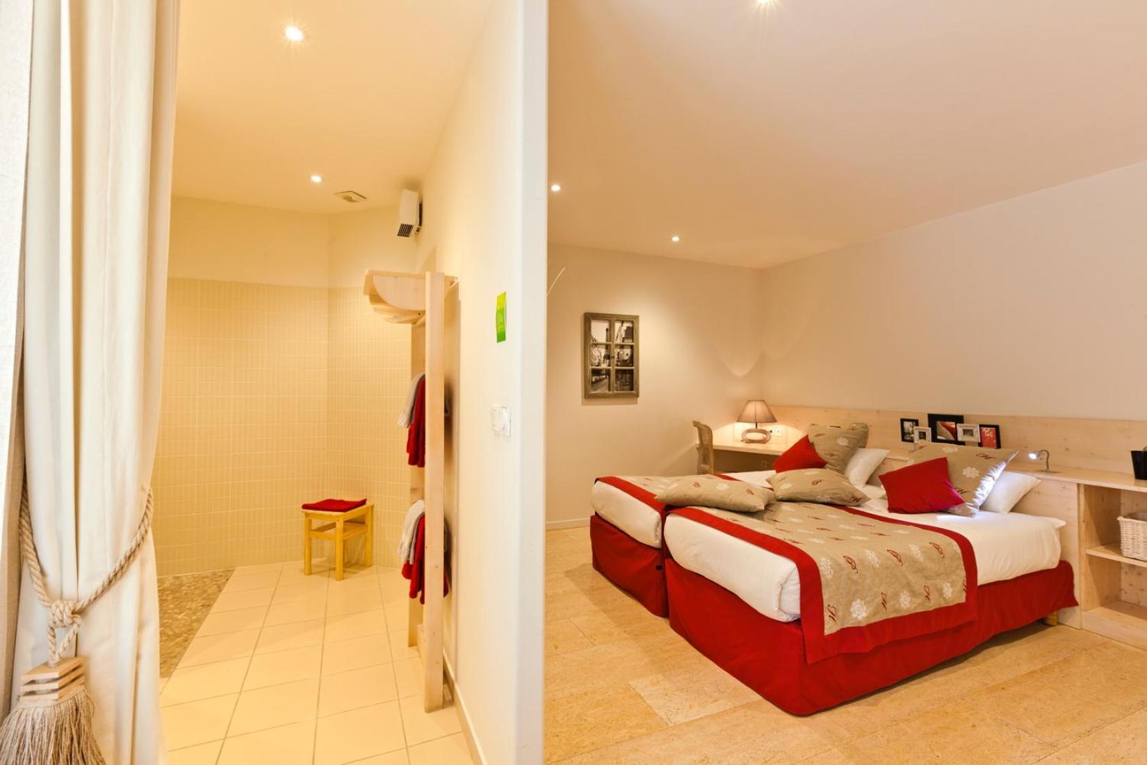 Hotel Auberge De Chavannes Courlans ภายนอก รูปภาพ