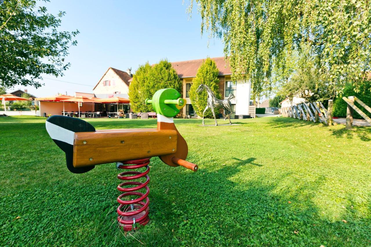 Hotel Auberge De Chavannes Courlans ภายนอก รูปภาพ
