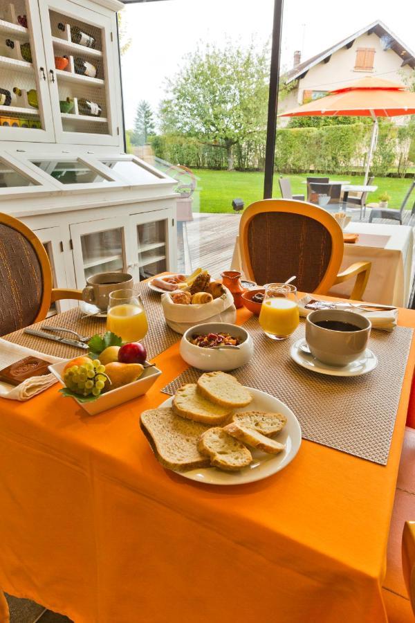 Hotel Auberge De Chavannes Courlans ภายนอก รูปภาพ